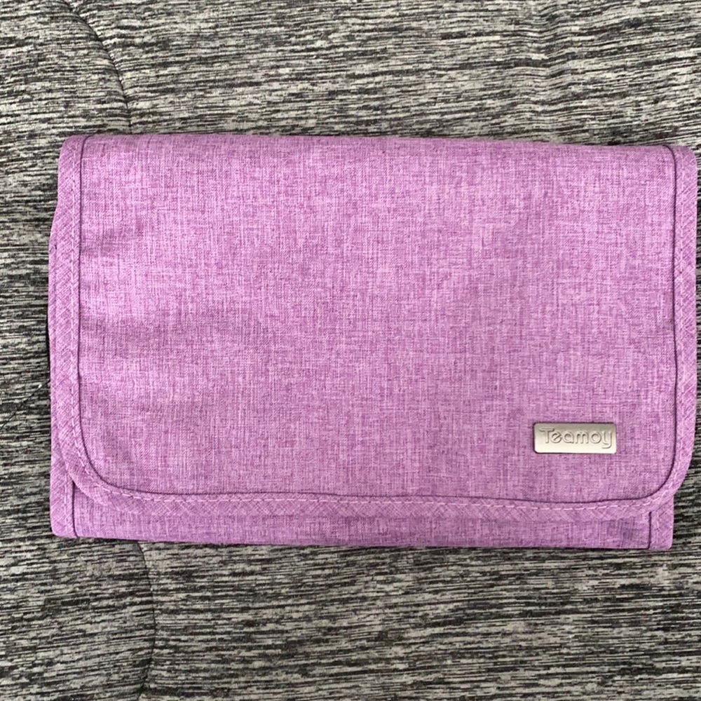 Travel accessory bag